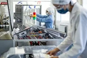 Proceso de producción en la planta JUST
