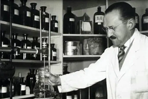 Robert Gély, JUST chemist